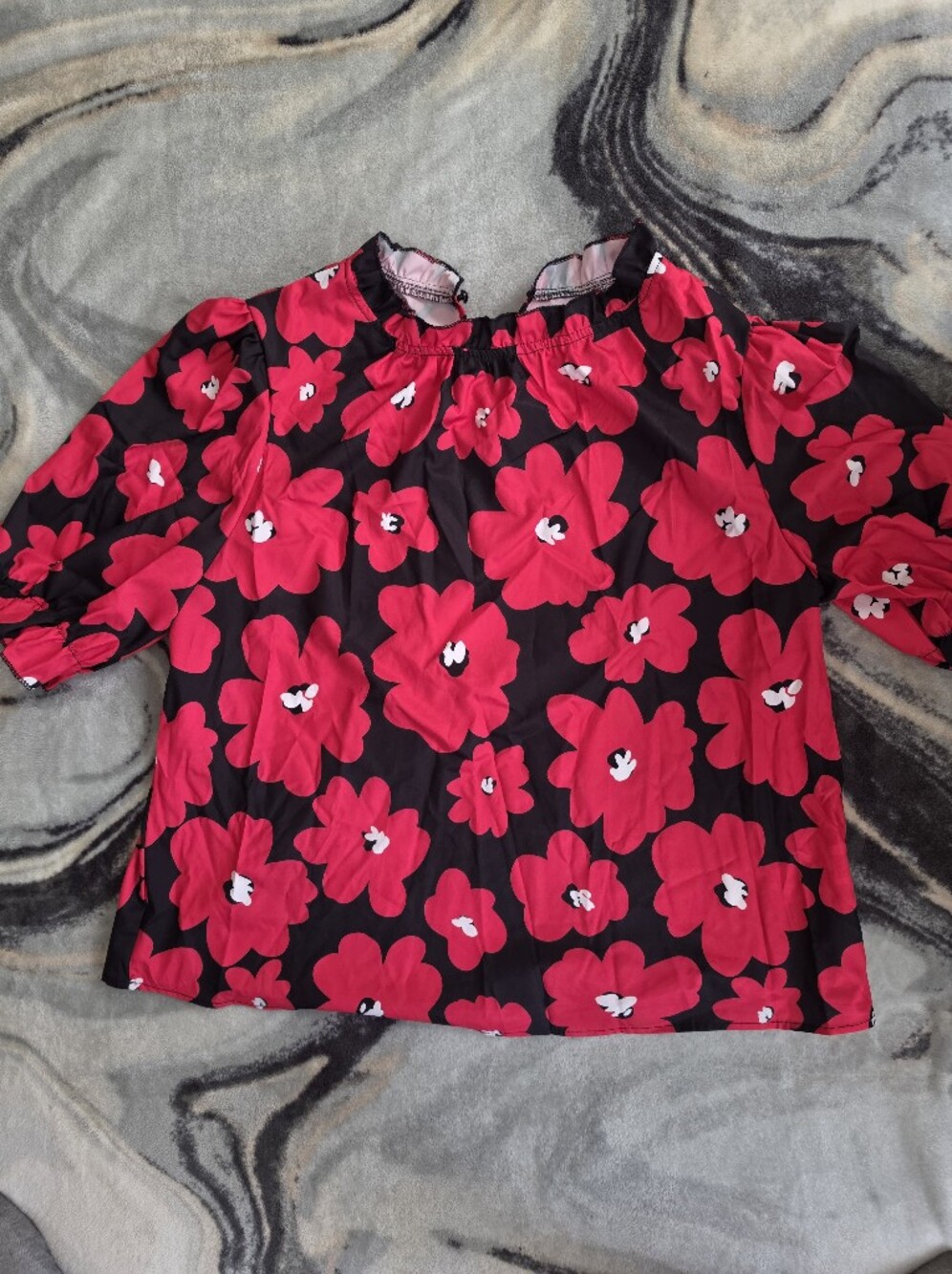 Shein Women's Black Top with Bold Red Floral Print 0XL